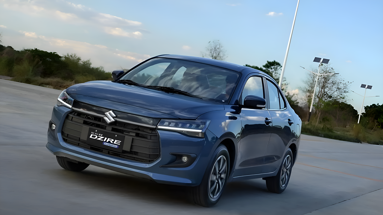 35 किमी माइलेज और 6 एयरबैग वाली नई Hybrid Car ने मचाया धमाल - फीचर्स देख आप भी रह जाएंगे हैरान!