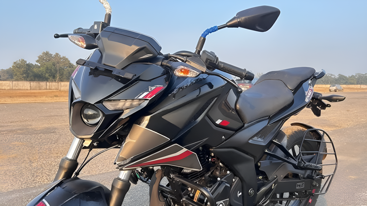 Bajaj Pulsar N160: दमदार लुक और जबरदस्त परफॉर्मेंस वाली स्ट्रीट फाइटर बाइक, जानें कीमत और फीचर्स!